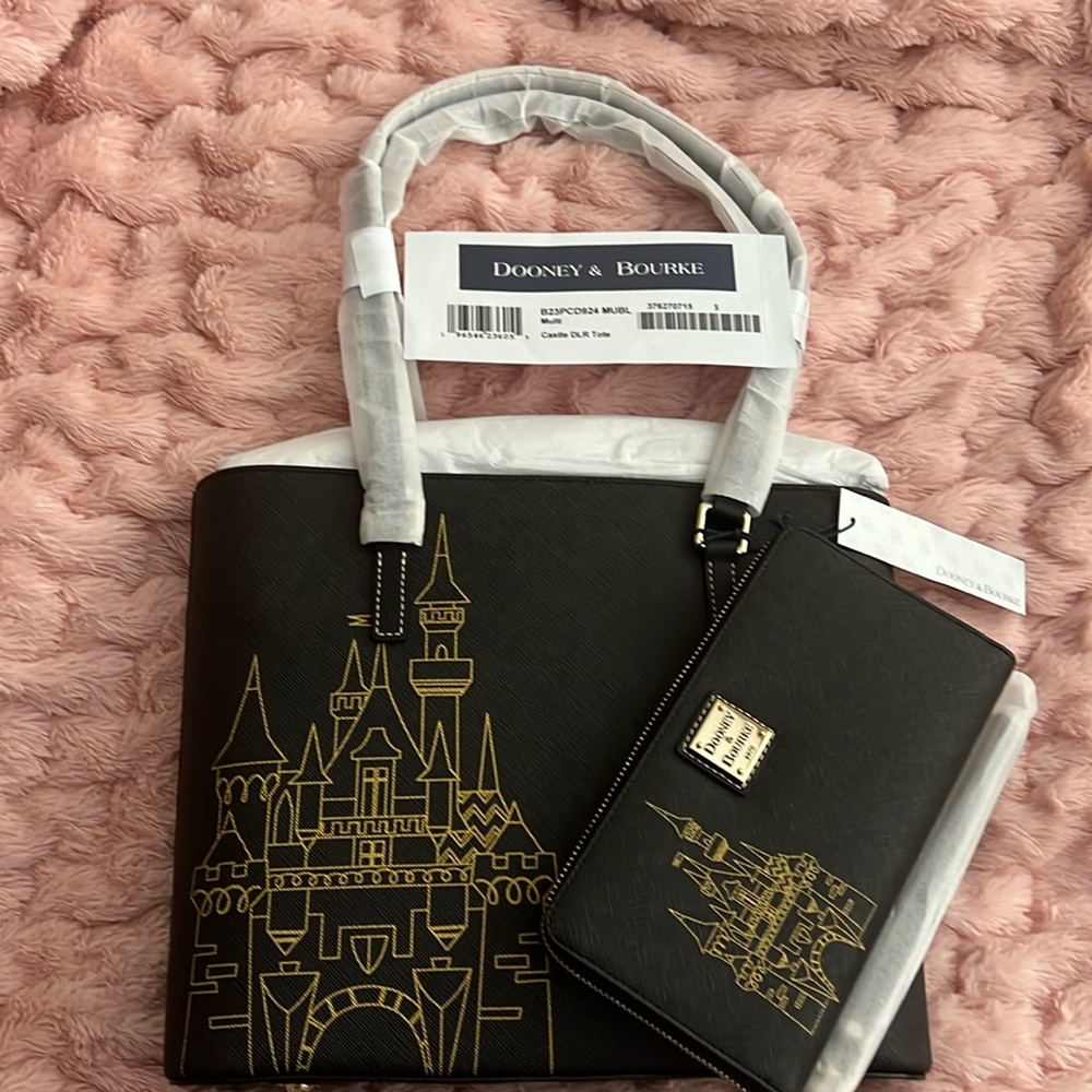 Disneyland Dooney & Bourke tote with matching wallet.